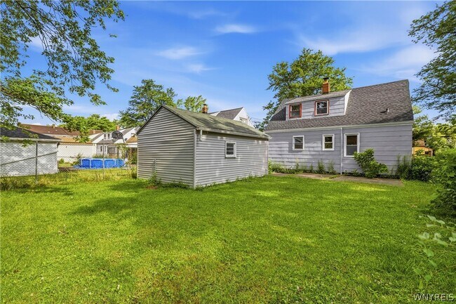 Building Photo - 171 Weston Ave