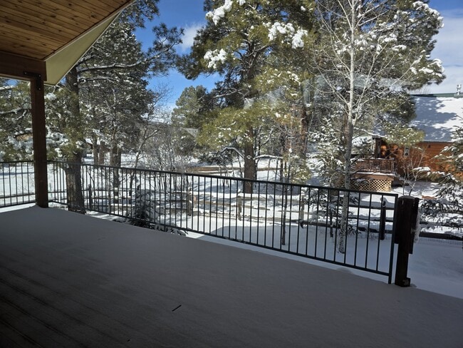 Building Photo - 65 Bunker Ct