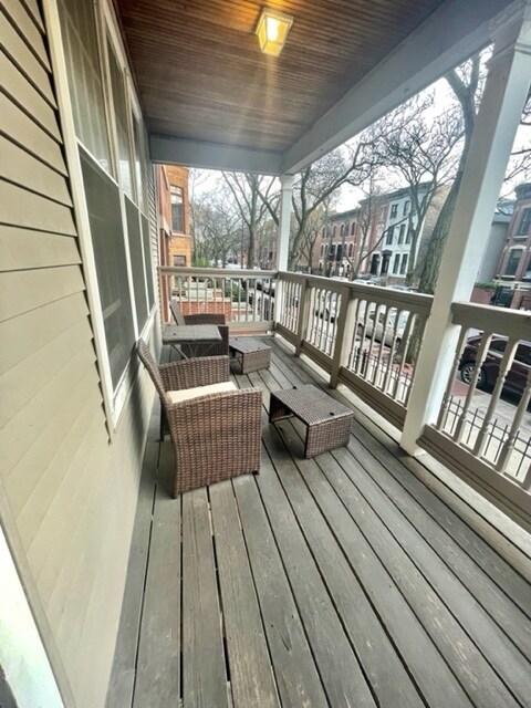 Building Photo - 1933 N Sedgwick St