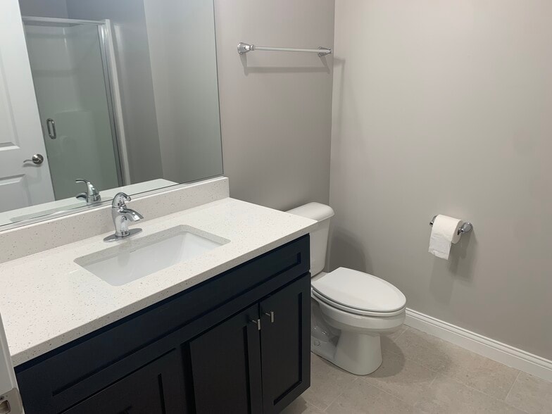 Building Photo - 403 W University Ave