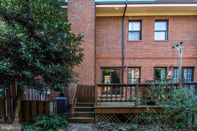 Building Photo - 1494 Hampton Hill Cir