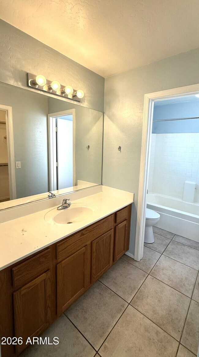 Building Photo - 14869 W Caribbean Ln