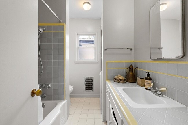 Building Photo - Fully Furnished: Mid-Century w/views of Griffith Observatory in the Hollywood Hills!