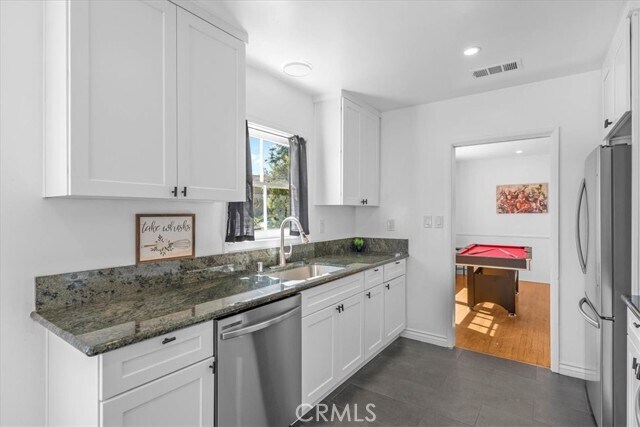 Building Photo - 3633 Lime Ave