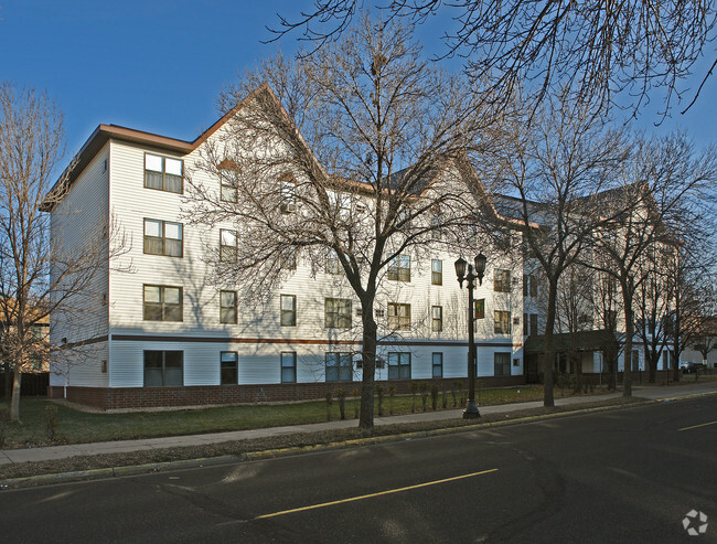Building Photo - S.E. Hall - Whitney Young Plaza