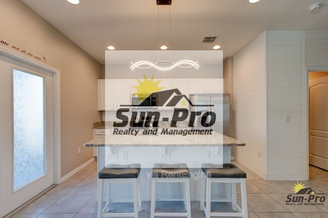 Building Photo - 1660 Pham Dr