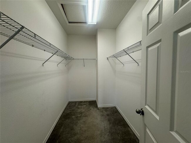 Building Photo - 1236 Countrymen Ct