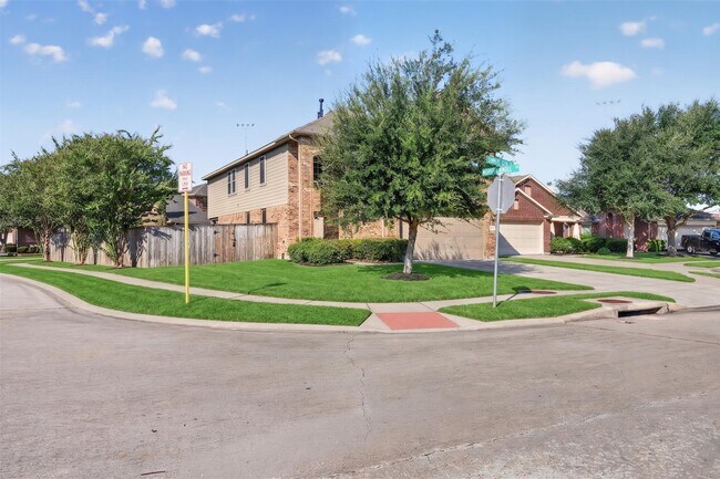 Building Photo - 2403 Summers Glen Ct
