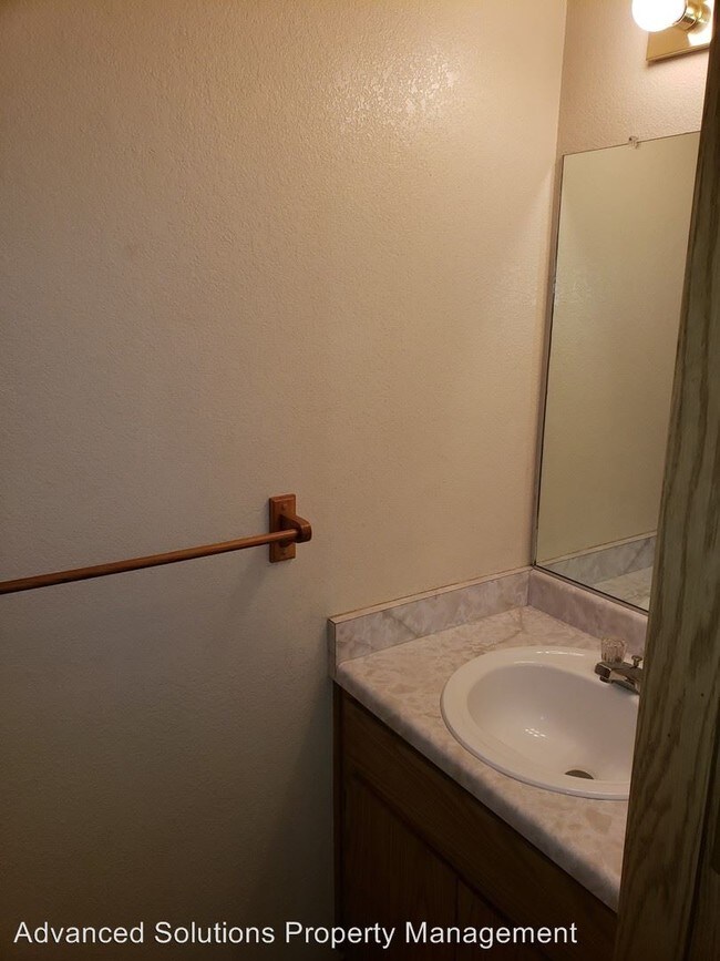 Building Photo - 5391 Valleyridge Dr
