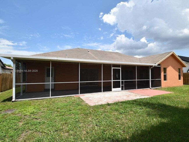 Building Photo - 485 Greaton Ave