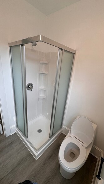 Building Photo - 208 Bridge St