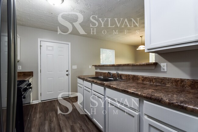 Building Photo - Coming HOME never felt so good!