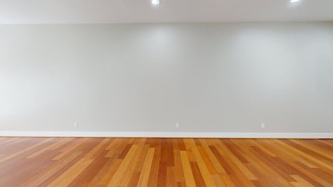 Building Photo - 1604 Tribeca Way