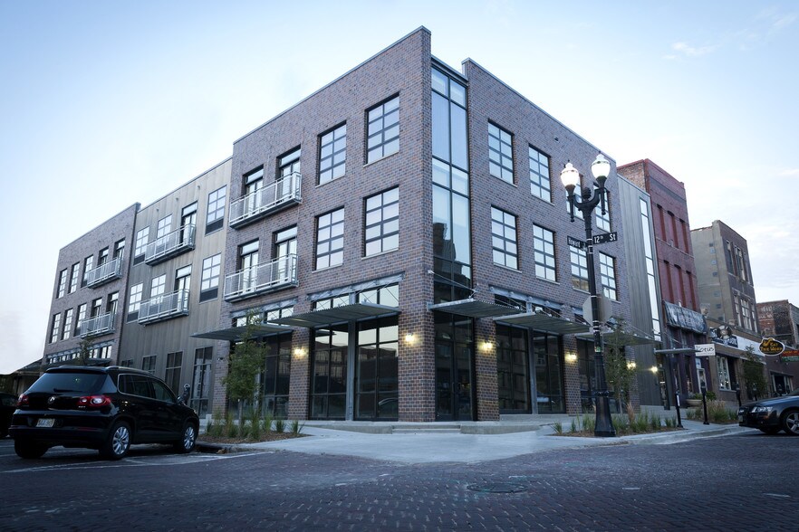 12 Howard 1201 Howard St Omaha NE 68102 Apartment Finder