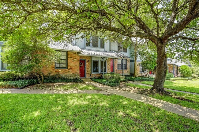 Building Photo - 1411 Gracy Farms Ln