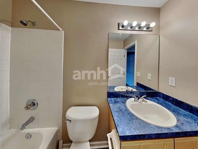 Building Photo - 5841 Privilege Dr