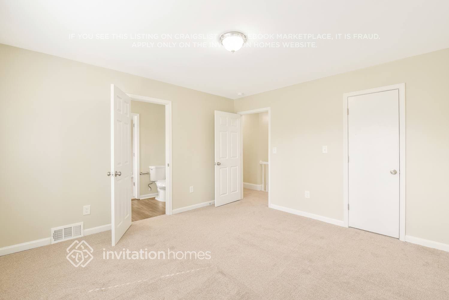 Building Photo - 3332 Bonneville Dr