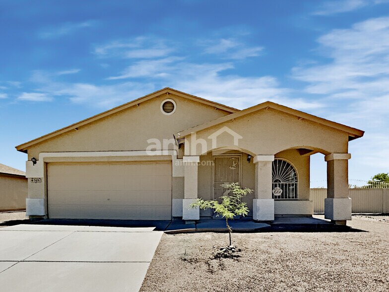 Primary Photo - 5691 S Abbottsford Dr