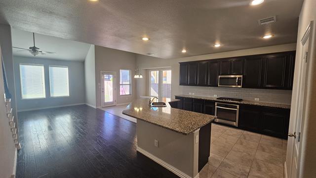 Building Photo - 1708 Yellowthroat Dr