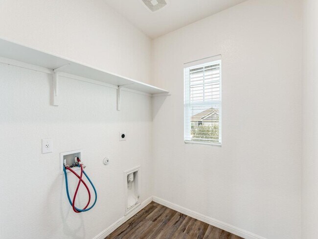 Building Photo - 14224 Jeannette Rankin Rd