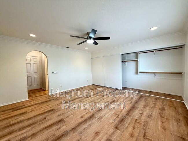 Building Photo - 23775 Cruise Cir Dr