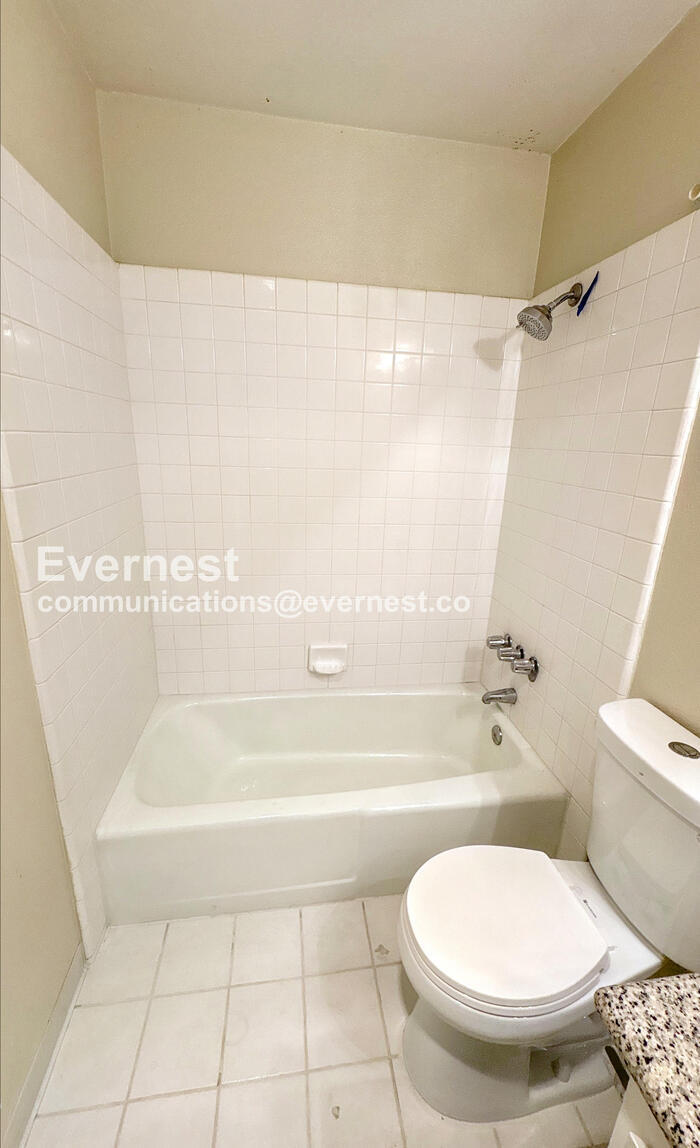 Building Photo - 277 Tradewinds Dr