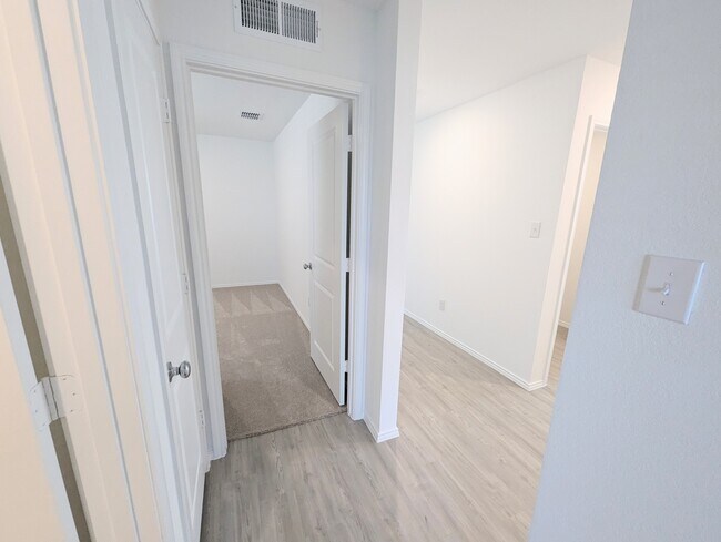 Building Photo - 15128 Tejano St