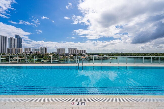 Building Photo - 400 Sunny Isles Blvd