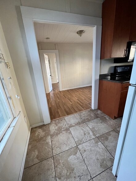 Building Photo - 1750 National Ave