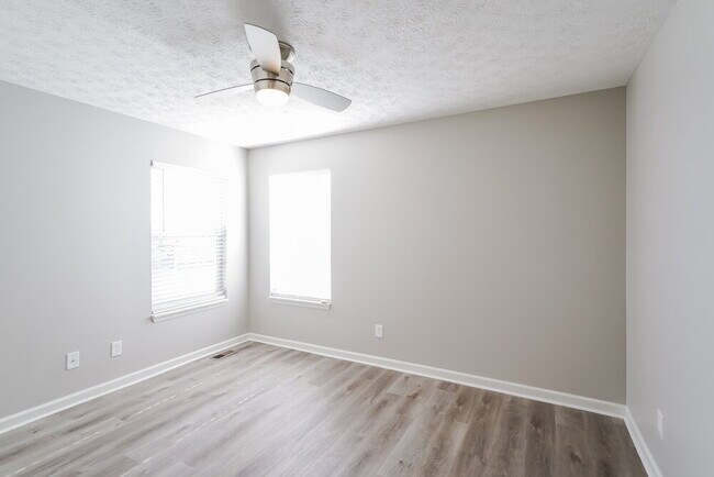 Building Photo - 146 Homestead Pl