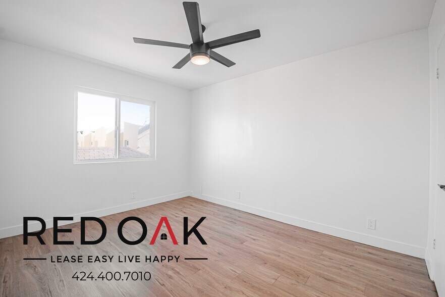 Building Photo - 340 W 87th St