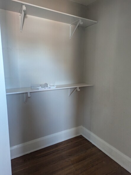 Building Photo - 4001 Woodmont Rd