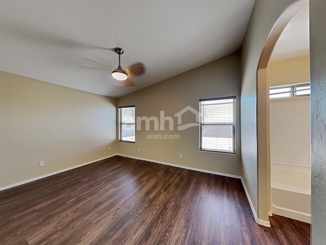 Building Photo - 5556 S Desert Redbud Dr