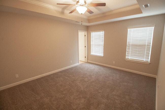 Building Photo - 7410 Oakley Dr