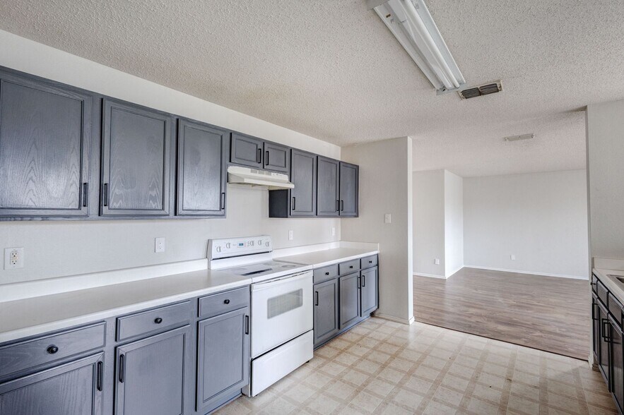 Building Photo - 1352 Dawson Way