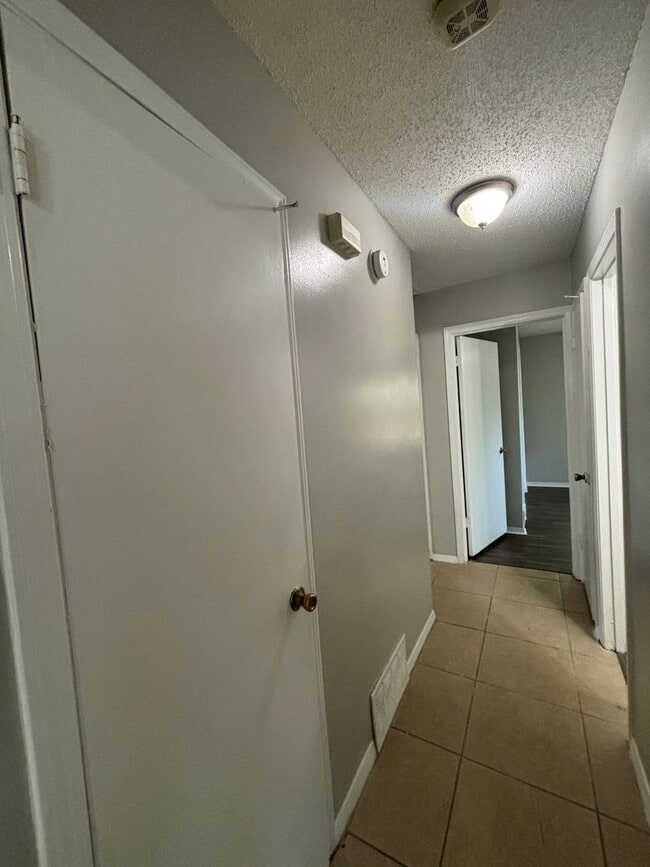 Building Photo - Register your account with Rently to sched...