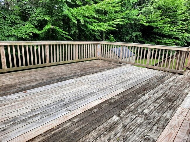 Building Photo - Single Family Home with 2 Car Garage Deck ...