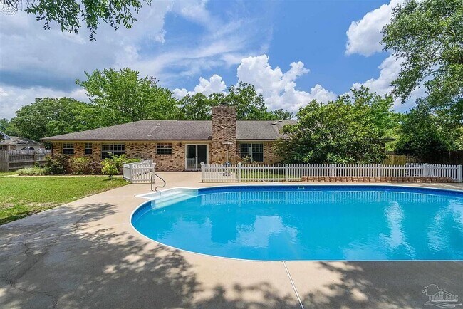 Building Photo - 6464 Lake Charlene Ct