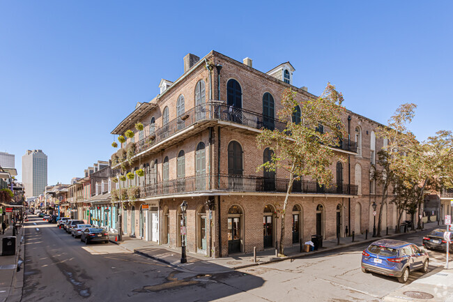 Building Photo - 837 Royal St