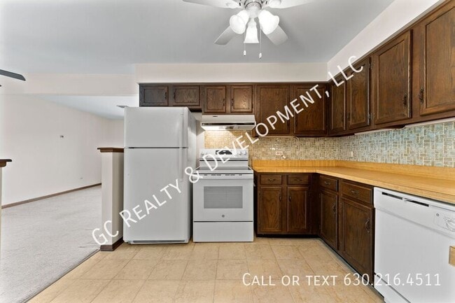 Building Photo - 1513 N La Grange Rd