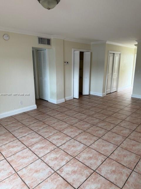 Building Photo - 6707 N Kendall Dr