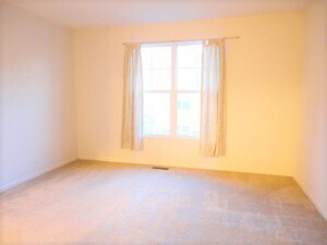 Building Photo - 429 Grosvenor Ln