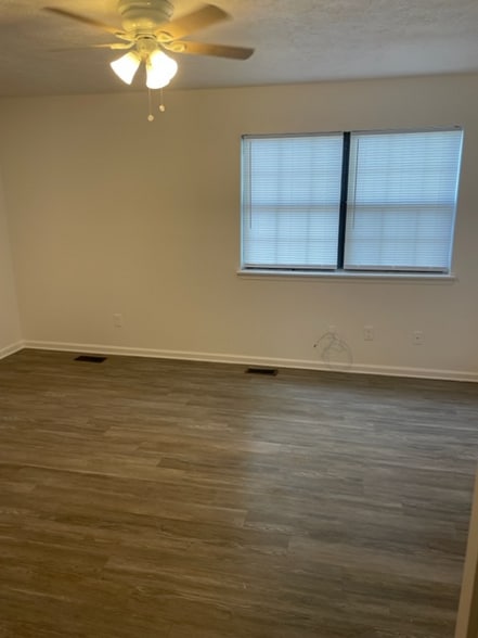 Building Photo - 5 Sidewinder Ct