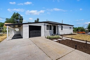 Building Photo - 5750 S 4060 W