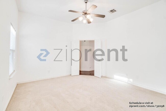 Building Photo - 1217 Charleston Ln