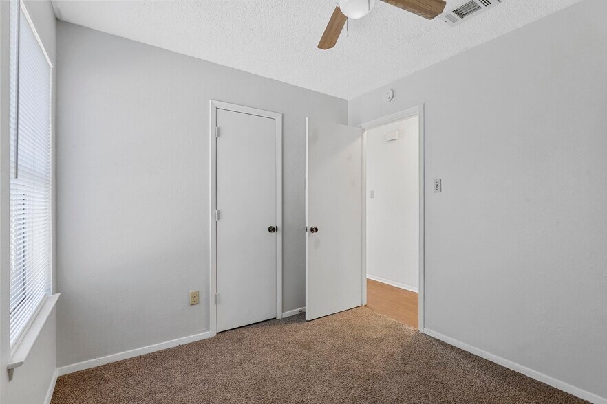 Building Photo - 4920 Brianhill Dr