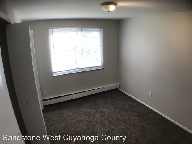 Building Photo - 1456 W 107th St