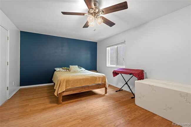 Building Photo - 1570 Streamwood Ct