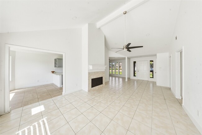 Building Photo - 19519 Mallard Lake Ln