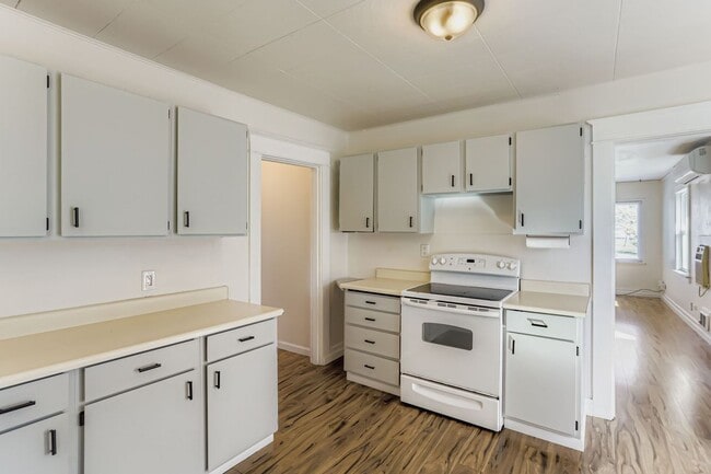Building Photo - 3bed/1bath Home in Great North Everett Nei...